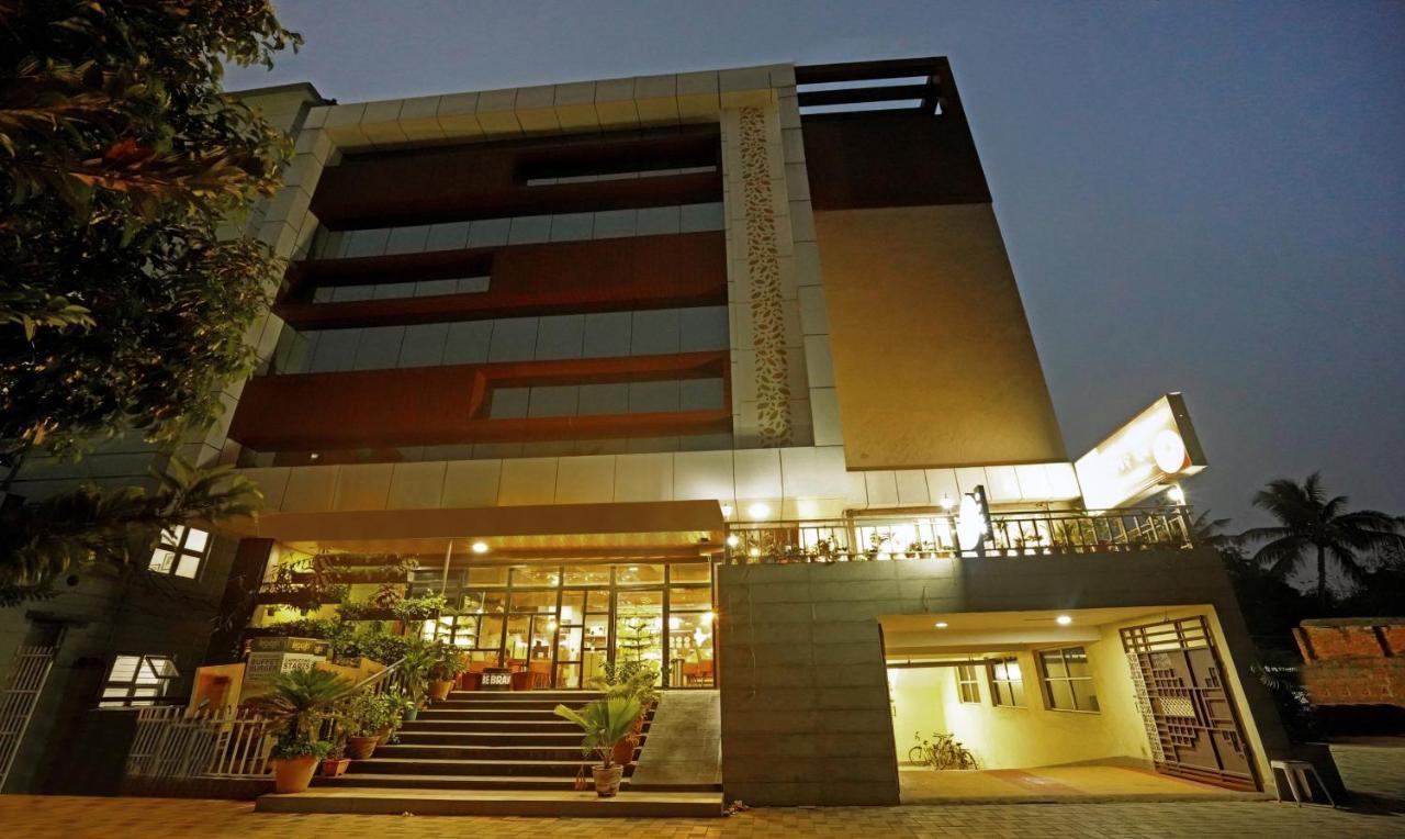 Treebo Lazystay Grand Patia Bhubaneswar Exterior foto